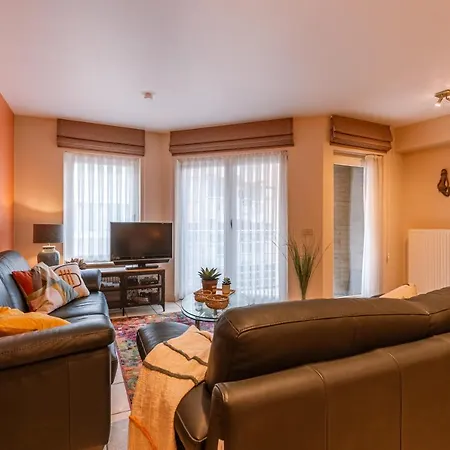Apartment Cosy With 2 Terraces Right At The Beach Ostend