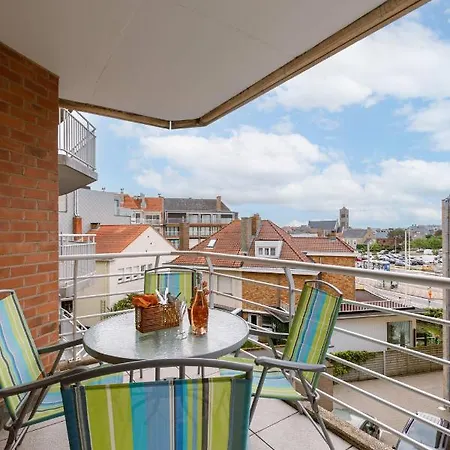 Cosy With 2 Terraces Right At The Beach Apartment